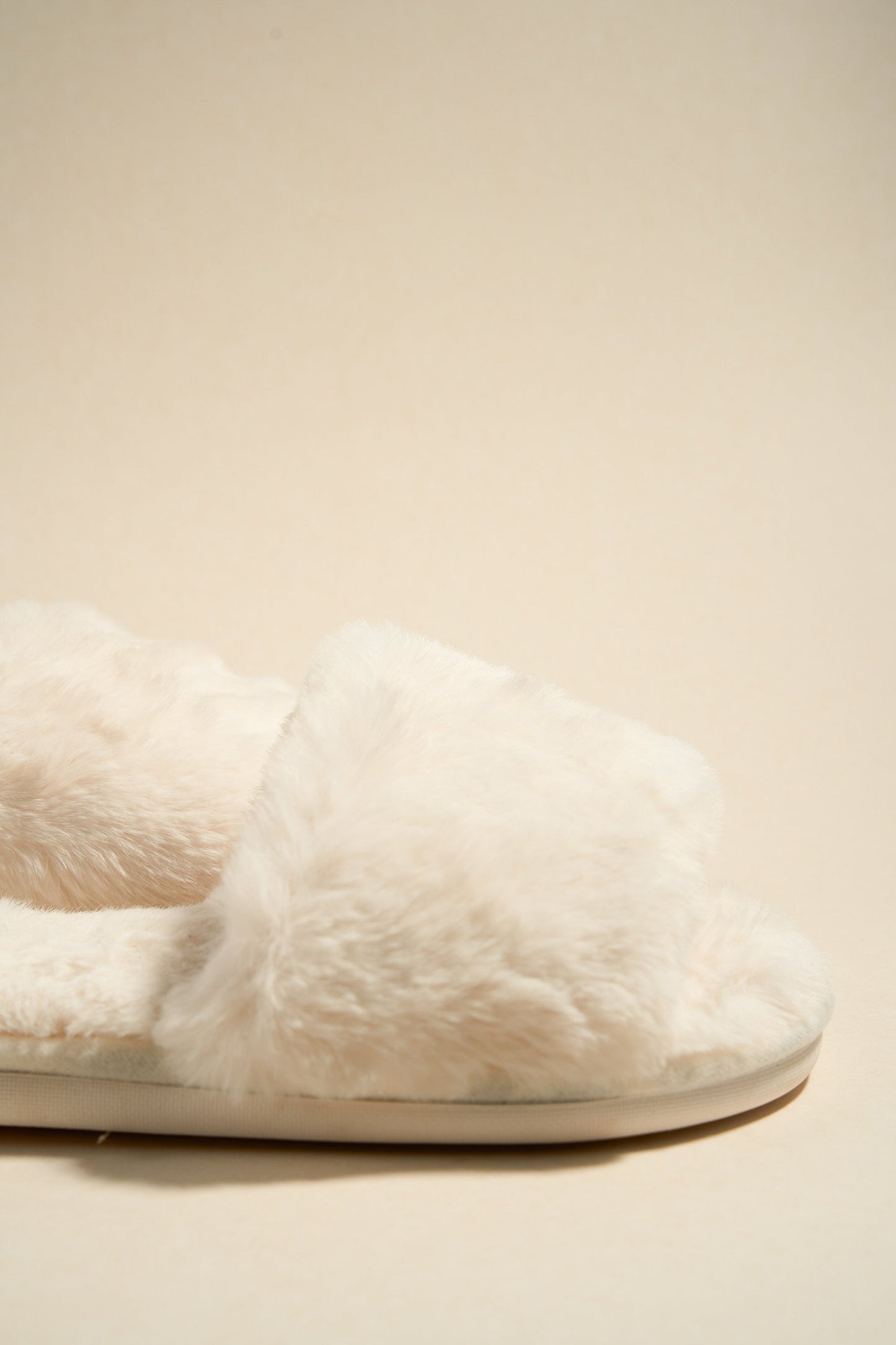 FluffEase Slippers | Cozy Comfort at Every Step