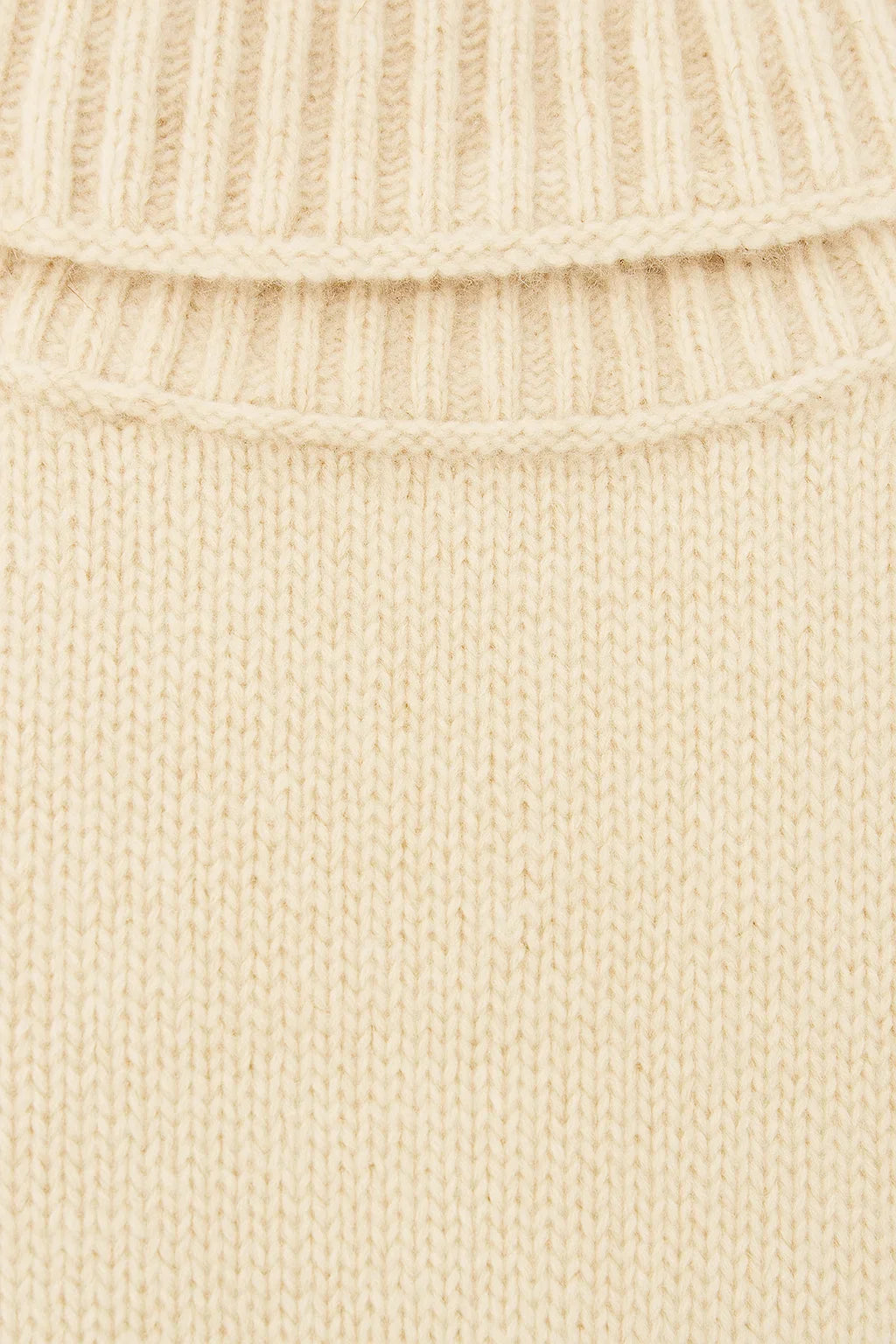 ThermoTurt Turtleneck Sweater | Lightweight Warmth