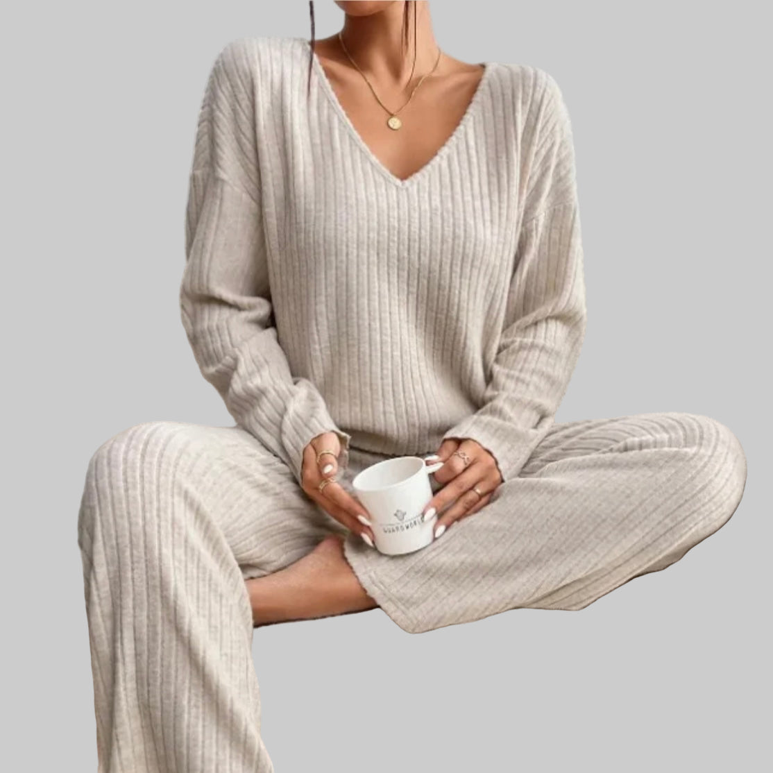 LenaKnit Set | Effortless Comfort & Elegance