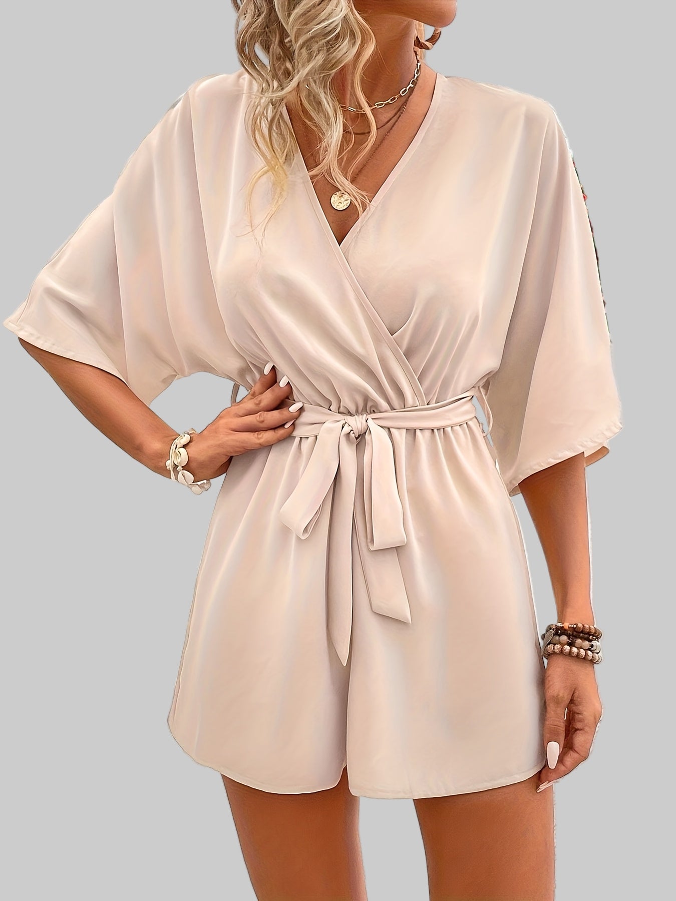AeroV Jumpsuit | Airy Waist-Defining Comfort