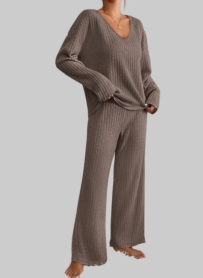 LenaKnit Set | Effortless Comfort & Elegance