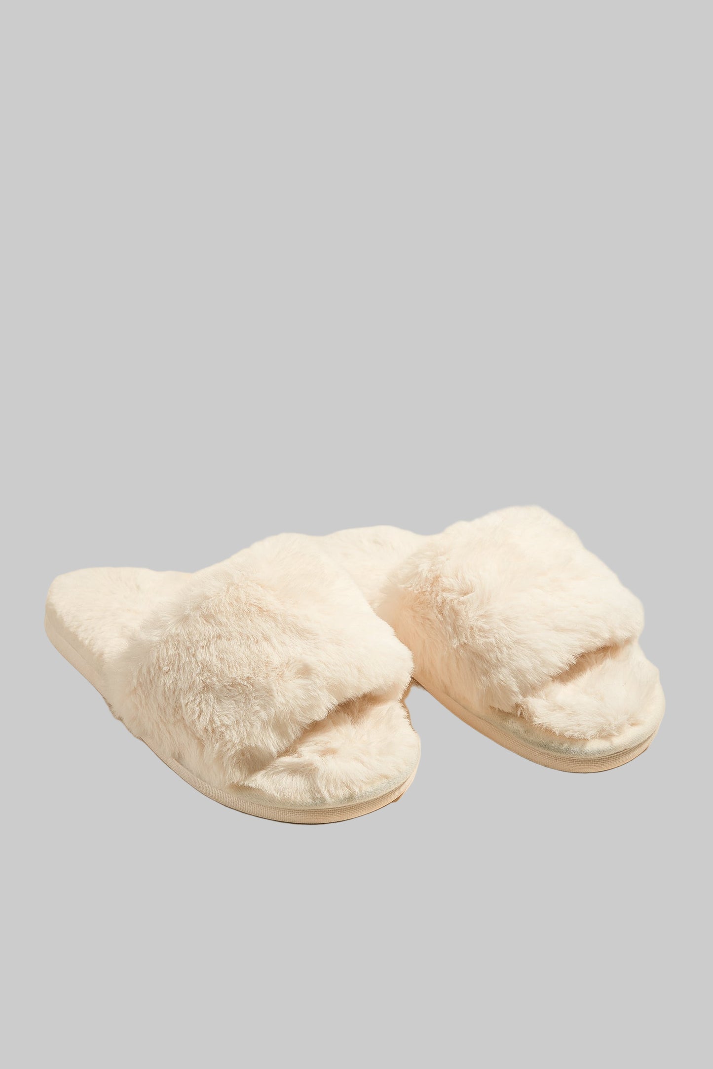 FluffEase Slippers | Cozy Comfort at Every Step